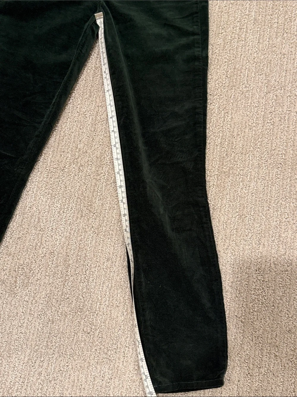 L'AGENCE Women's Dark Green Skinny Corduroy  Velvet Jeans size 26